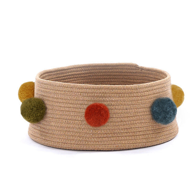 Create a Cozy Haven for Your Feline Friend with the Four Seasons Universal Cat Bed